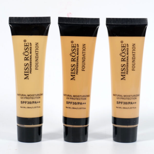 Liquid Foundation With SPF - Image 2